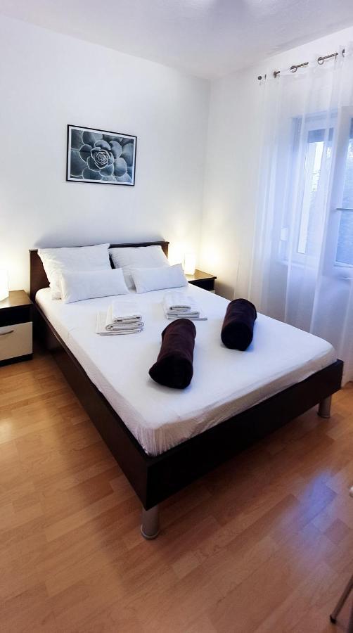 Radenka Zafron Apartment Vodice Exterior foto
