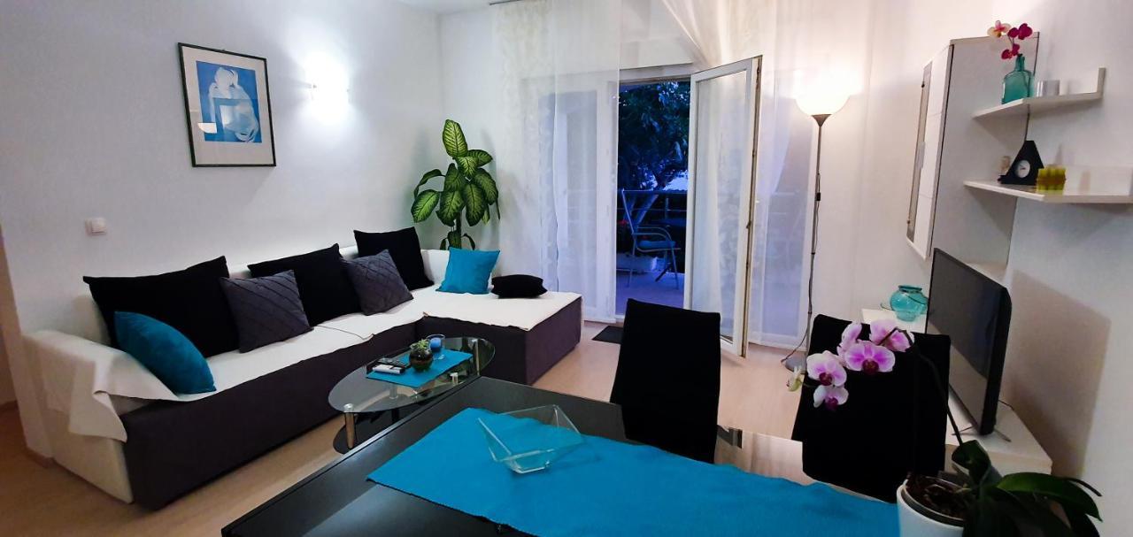 Radenka Zafron Apartment Vodice Exterior foto