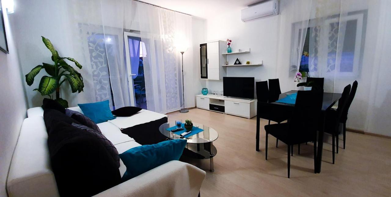 Radenka Zafron Apartment Vodice Exterior foto